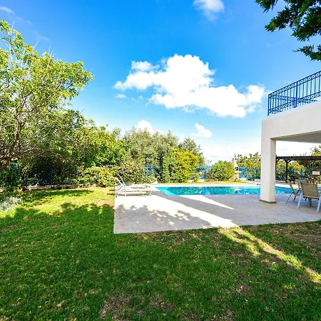 Sanders Azzurro Villa Paphos