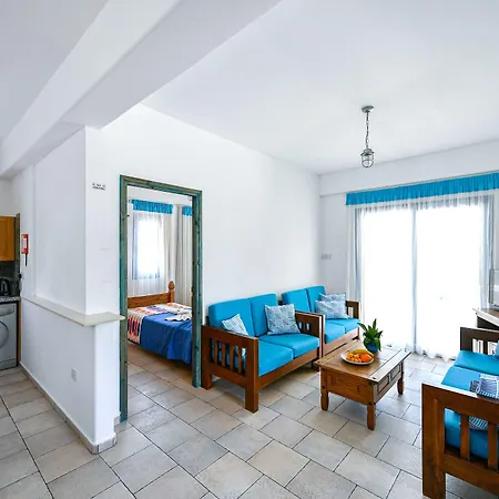 Sanders Azzurro Villa Paphos